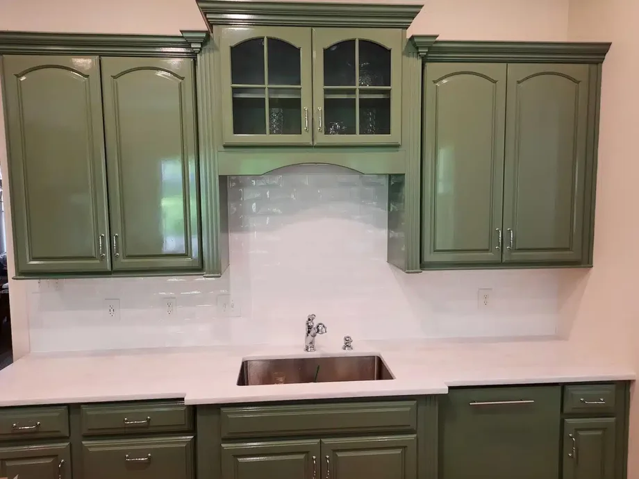 Kitchen cabinets with new backsplash